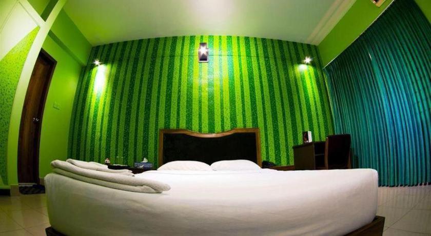 Tropical Daisy Hotel Dhaka Exterior photo