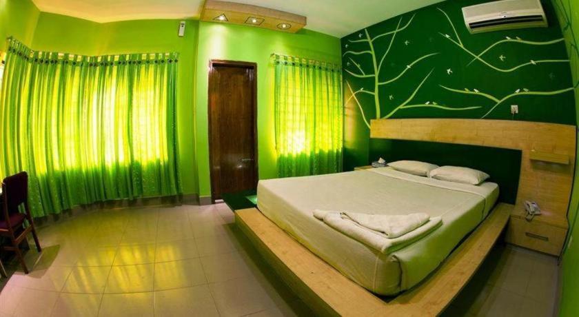 Tropical Daisy Hotel Dhaka Exterior photo